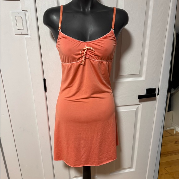 Simons Other - Women's Coral Sleepwear Chemise